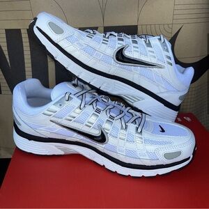 Nike White and Black Running Shoes